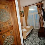 Paribo Alacati منزل للإقامة